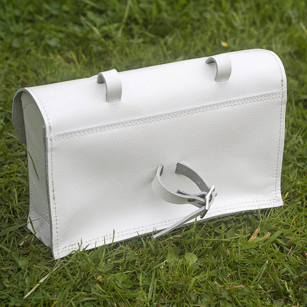White bike saddle bag 2025