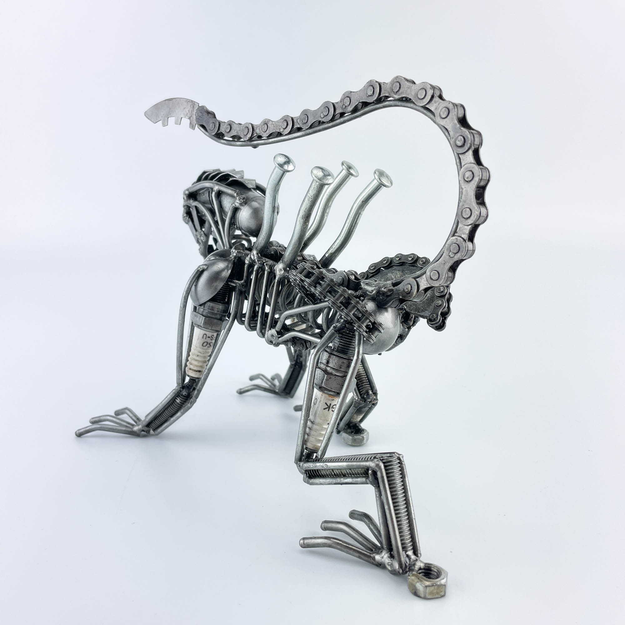 Alien Crawling Metal Sculpture Alien Scrap Metal Sculpture Art model