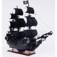 The Black Pearl : fictional model ship in Pirates of the Caribbean