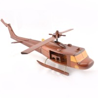 May bay UH-1 Bell Huey helicopter Handcrafted Wooden