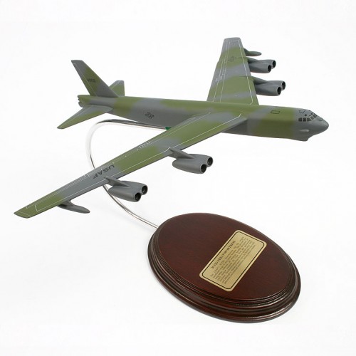 Boeing  B-52G Stratofortress Model Scale:1/185