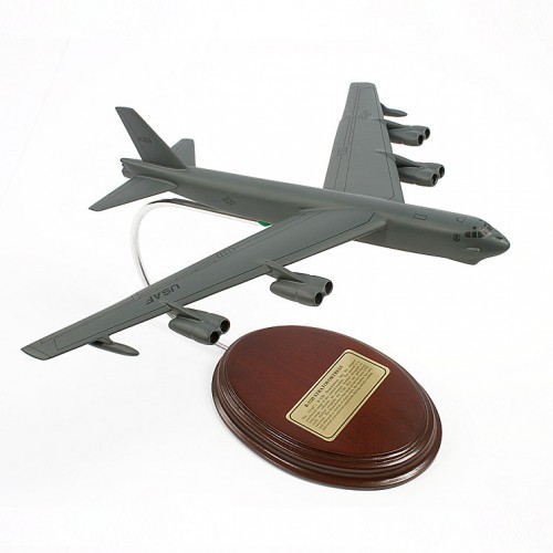 Boeing B-52H Stratofortress Model Scale:1/185