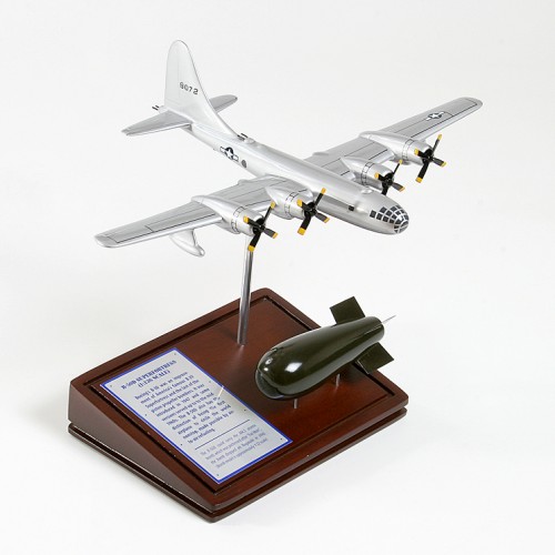 Boeing B-50 SUPERFORTRESS Model Scale:1/136
