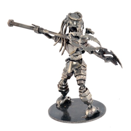 Predator Throwing spears Sculpture : Scrap Metal Model