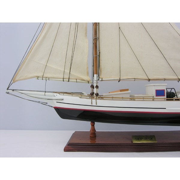 Skipjack Chesapeake Bay Maryland Oyster Sailboat 29" Wooden Model Ship Assembled 