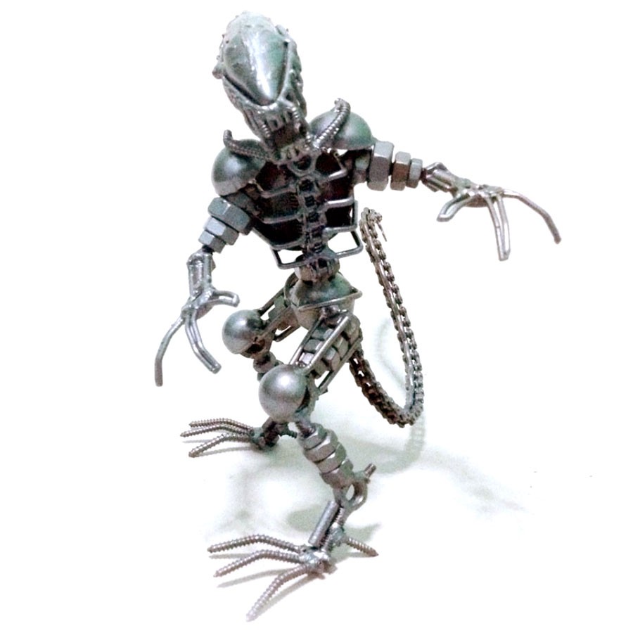 Alien Xenomorph Metal Sculpture Alien Scrap Metal Sculpture Art