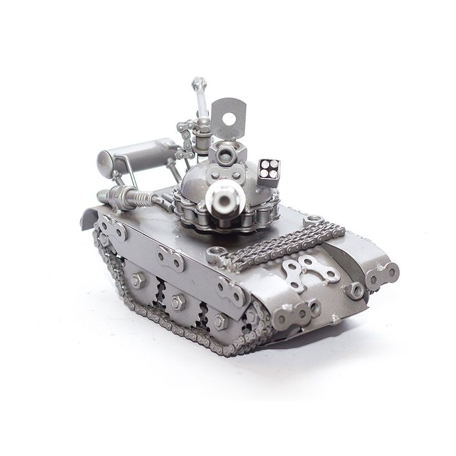 Metal Military Tank Model Sculpture Tank Recycled Scrap Metal Sculpture