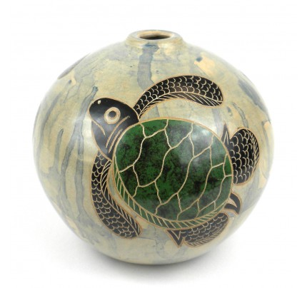 Handmade 4-inch Round Vase - Turtle Design (Nicaragua)